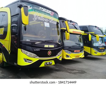 Indonesia, October 22.2020, Tourism Buses Parked In The Page Of Jakarta International Expo