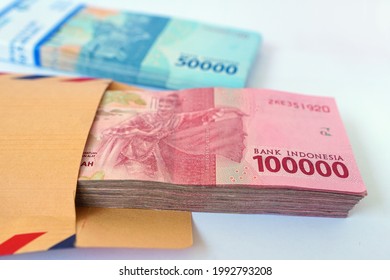 Indonesian 100 Rupiah Images Stock Photos Vectors Shutterstock