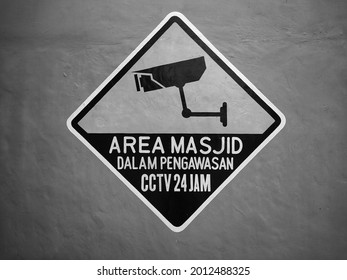 Indonesian sign, mean this area under surveillance cctv camera for 24 hours