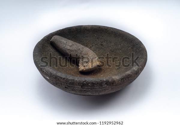 Suchen Sie Nach Indonesian Stone Mortar Pestle Cobek Ulekan Stockbildern In Hd Und Millionen Weiteren Lizenzfreien Stockfotos Illustrationen Und Vektorgrafiken In Der Shutterstock Kollektion Jeden Tag Werden Tausende Neue Hochwertige Bilder