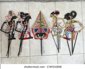 Indonesian Wayang Kulit Traditional Leather Puppet For Shadow Puppet Show