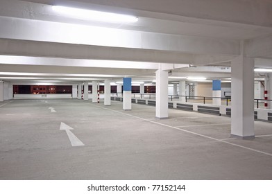 Indoor Carpark Atnight In Wode Angle