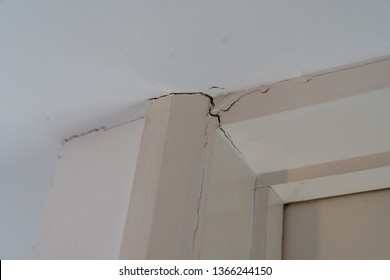 1000 Cracked Ceilings Stock Images Photos Vectors Shutterstock