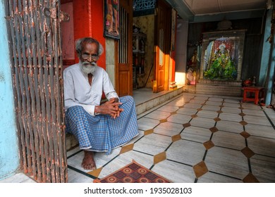 Indore, India - March 2021: A Man Sitting Inside A Hindu Temple In Sarafa Bazaar On March 12, 2021 In Indore, Madhya Pradesh, India.