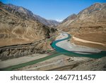 indus river and zanskar river meet at leh india sindhu and zanskar