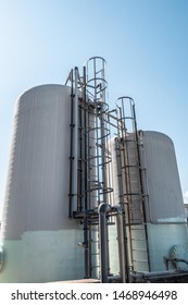 Industrial Fiberglass Tanks With Metal Ladder And Flange With Bolts