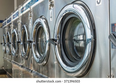 Industrial Laundry Machines In Laundrette