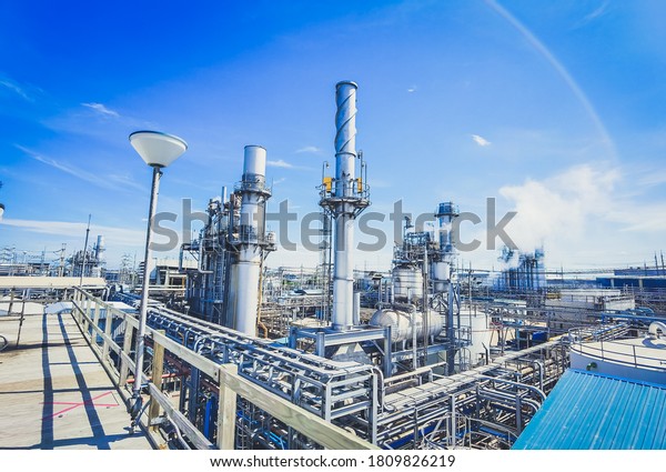 Industrial power plant,gas turbines co\
generation power plant, generating\
electricity