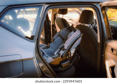 Infant car seat positioned correctly in the car - Powered by Shutterstock