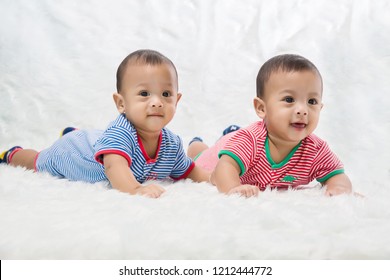 Boy And Girl Twin Images Stock Photos Vectors Shutterstock