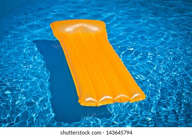 17,761 Floating mattress Images, Stock Photos & Vectors | Shutterstock