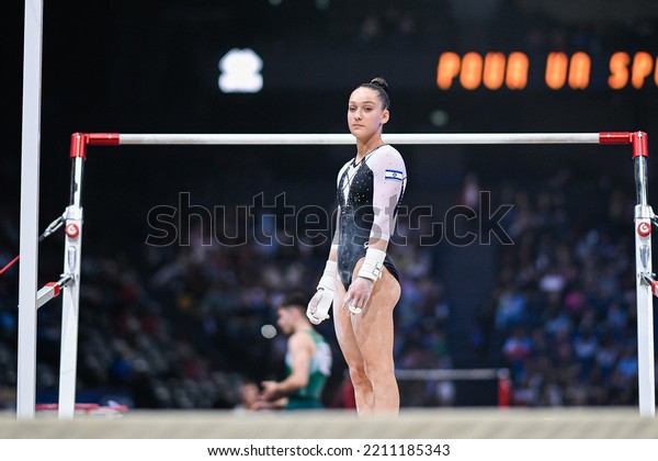 \
Information\
\
Légende :\
RAZ Lihie of Israel\
(women\'s uneven parallel or asymmetric bars) during the FIG World\
Cup Challenge \