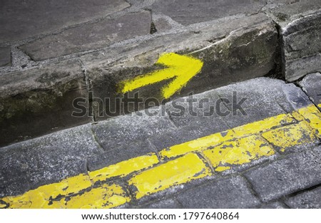 Foto Bild Camino de Santiago Schild an einer Wand