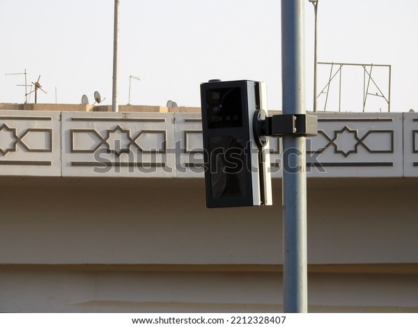 An\
infrared traffic radar, speed trap camera ready to monitor vehicles\
that exceeds the speed limit, a fixed photo modern speed radar and\
monitors different traffic violations, selective\
focus