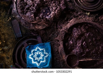 Ingredient of process of dyeing cloth with sample cloth