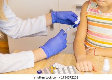 Injection Vaccine Against Virus, Injecting Child.