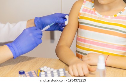 Injection Vaccine Against Virus, Injecting Child.