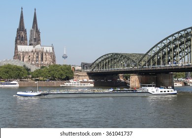 inland tanker vessel passing Cologne