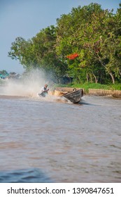 Inle Lake, Myanmar, 25.5.2018,man Driving Boat In Inle Lake 