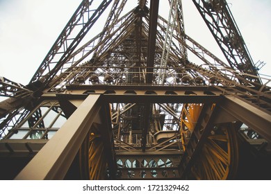 Inner Workings Of Eifel Tower