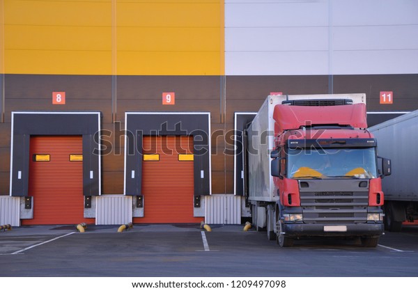 innovative\
logistics center. unloading goods from a\
truck
