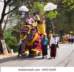 INNWA, MYANMAR-MARCH 6, 2017: Burmaneses At Shinbyu (pabbajja) Ceremony Of Theravada Buddhism In Innwa On March 6, 2017, Mandaley. Myanmar. (Burma)