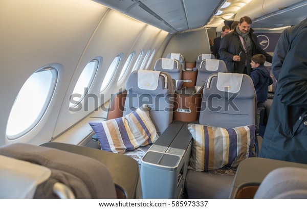 Inside Airbus A380 Second Class Comfortable Stockfoto Jetzt