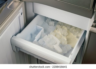 Inside Automatic Ice Maker Drawer Ice Stock Photo 2208418641 | Shutterstock
