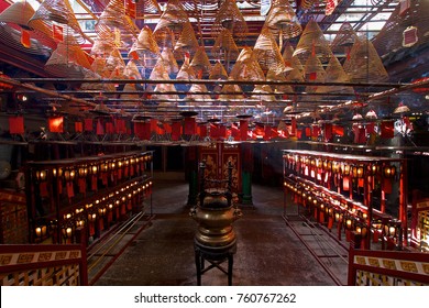 Inside the Chinese temple - Tin Hau and Man Mo Temple