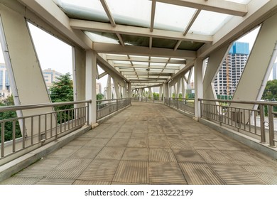 1,215 Overhead pedestrian bridge Images, Stock Photos & Vectors ...