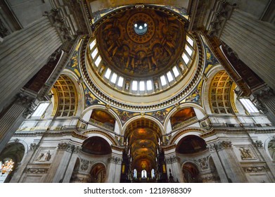 Inside St Paul's Cathedral In London, Interior