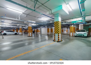 9,737 Car Parking Apartment Images, Stock Photos & Vectors | Shutterstock