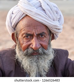24,920 Indian man with turban Images, Stock Photos & Vectors | Shutterstock