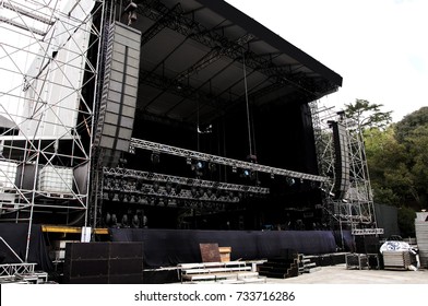 Installation Of The Concert Area. Giant Stage, Perfect Details, Big Speakers. Istanbul.