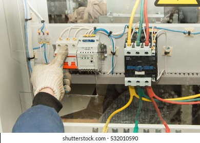 installation of electric circuit breakers