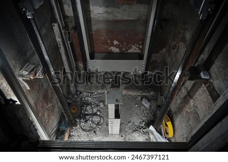 installation of a new elevator cabin
