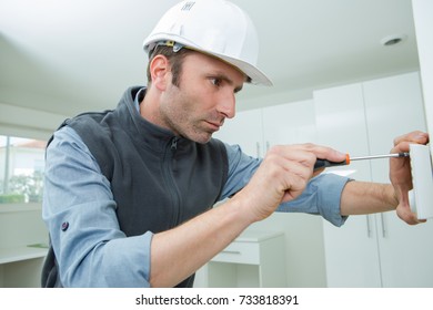 Installing A Programmable Room Thermostat