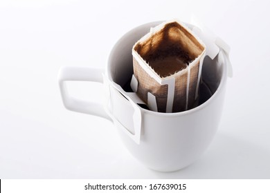 Instant freshly brewed cup of coffee,Drip bag fresh coffee