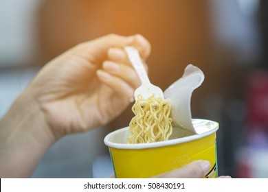 Instant noodle, Instant noodles is a convenient and delicious food