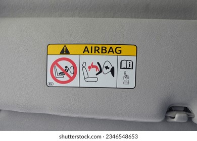 Instructions on how to use the safety airbag in a car