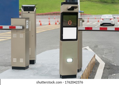 Intelligent Automatic Parking System With Blank Copy Space And Gateway Arm