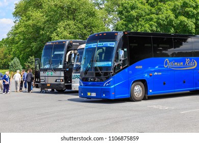 Intercourse, PA, USA - June 5, 2018: Tour Buses That Bring Visitors And Tourists Are Parked At The Kitchen Kettle Complex In Lancaster County, PA.