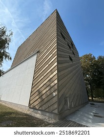 An interesting facade in building