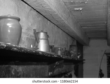 Interior Colonial Era Tavern Log House Stock Photo 1180662154 ...