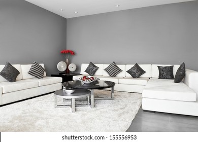 Interior Design: Living Room With Big Empty Wall