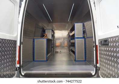 Commercial Van Interiors >> Imagenes Fotos De Stock Y Vectores Sobre Cargo Van Commercial Van Interiors >> Imagenes Fotos De Stock Y Vectores Sobre Cargo Van