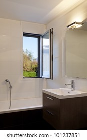 Interior Modern House, Bathroom, Open Window