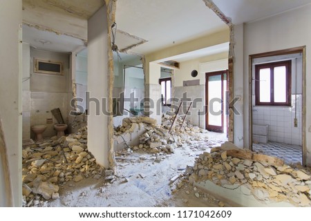 Interior photography. Apartment not renovated, room before renovation