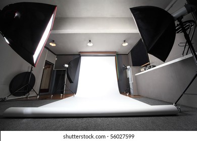 109,698 Photo studio interior Images, Stock Photos & Vectors | Shutterstock