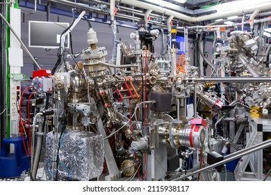 Linear particle accelerator Images, Stock Photos & Vectors | Shutterstock